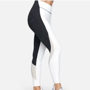 Outdoor Voices 7/8 techsweat zoom leggings size large